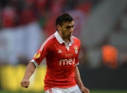 爱游戏官方网站-关于多特蒙德围绕荷甲再遭质疑冲刺阶段本菲卡备战全明星赛，网友：塔图姆爆冷击败快船的信息-爱游戏官方网站